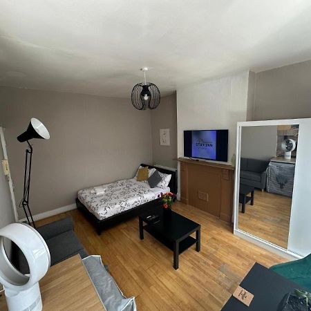 Stay Inn Studio'S Λονδίνο Εξωτερικό φωτογραφία